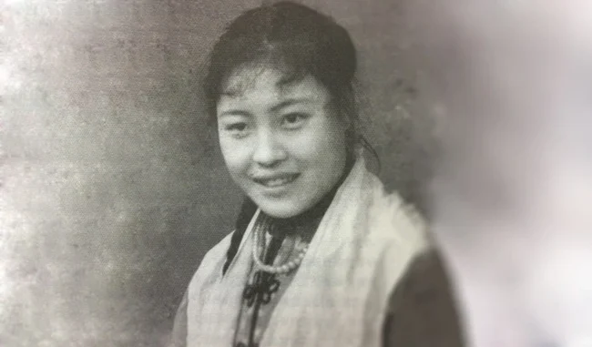 Chồng lấy vợ lẽ, mẹ chồng mỉa mai: “Con tôi không thiếu vợ”, người phụ nữ đau đớn ôm hai con gái bỏ đi rồi lập nên “đế chế” ẩm thực lẫy lừng Chồng lấy vợ lẽ, mẹ chồng mỉa mai: “Con tôi không thiếu vợ”, người phụ nữ đau đớn ôm hai con gái bỏ đi rồi lập nên “đế chế” ẩm thực lẫy lừng