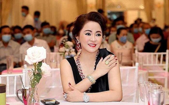 Bà Nguyễn Phương Hằng mắng 1 hoa hậu tan nát, đòi tước vương miện - Hình 7