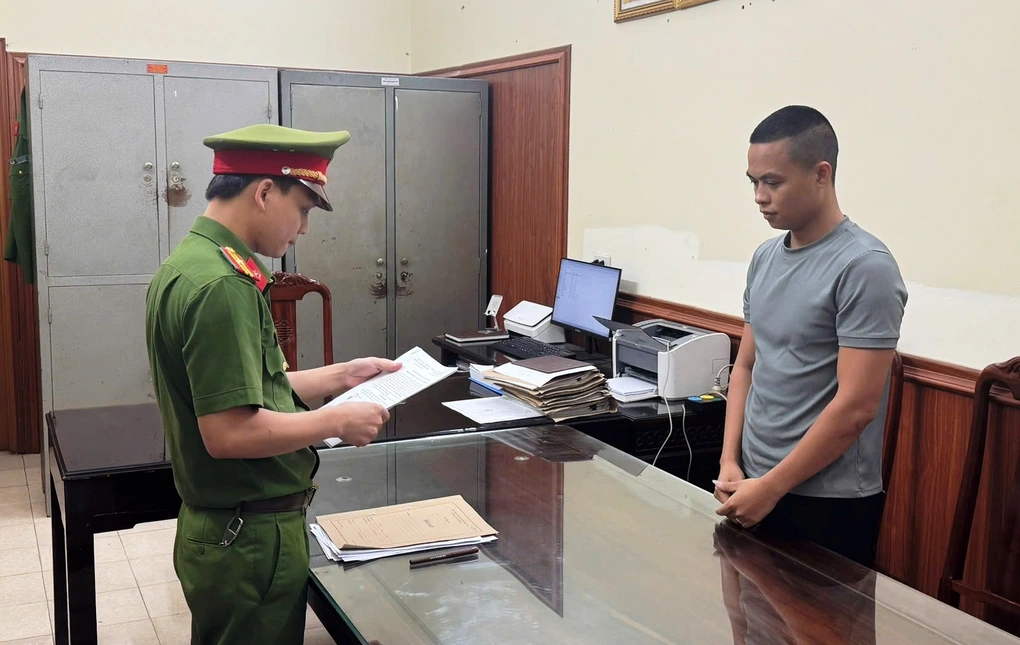 Chủ kênh Gia đình Hải Sen khoe xe sang, ở biệt thự trước khi bị bắt - 4 Chủ kênh Gia đình Hải Sen khoe xe sang, ở biệt thự trước khi bị bắt - 4