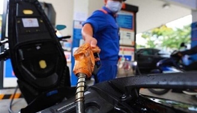 Giá xăng, dầu cùng giảm Giá xăng, dầu cùng giảm