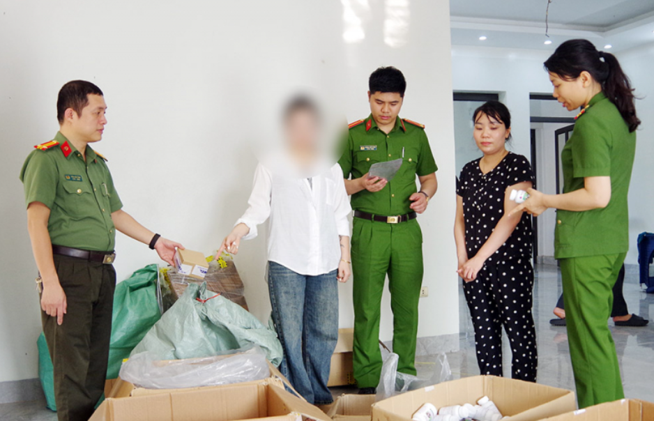 Làm giả thuốc đông y 'chữa xương khớp uy tín, hiệu quả' rồi bán trên mạng xã hội - Ảnh 1
