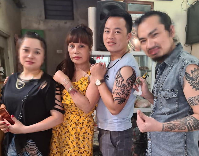 Hết chuyện mang bầu ở tuổi 62, cô dâu Thu Sao không ít lần còn gây sốc, tố chồng trẻ "đong đưa" với gái trẻ - Ảnh 6.