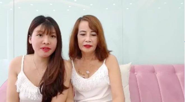 Hết chuyện mang bầu ở tuổi 62, cô dâu Thu Sao không ít lần còn gây sốc, tố chồng trẻ "đong đưa" với gái trẻ - Ảnh 3.