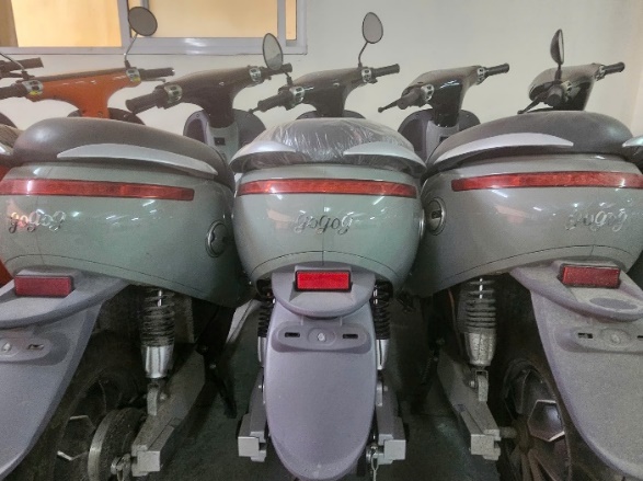 edf-17522414665831541039907 xe máy điện giả - Ảnh 1.