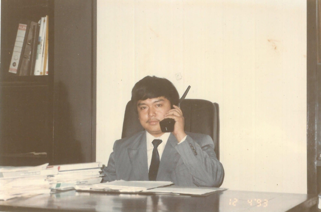 Học năm 3 đã lấy vợ có con, sếp Hoàng Nam Tiến được bố tặng câu rất đau: Nhẹ nhàng nhưng cực thấm - Ảnh 1.