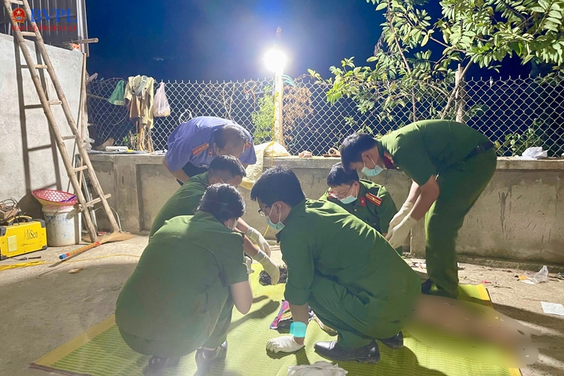 Khám nghiệm hiện trường vụ anh họ giết em 8 tuổi, giấu xác trong bao tải tại Thanh Hoá- Ảnh 1. Khám nghiệm hiện trường vụ anh họ giết em 8 tuổi, giấu xác trong bao tải tại Thanh Hoá- Ảnh 1.