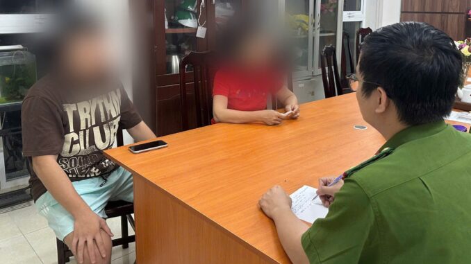 Công an TP Hà Nội cảnh báo thủ đoạn lừa đảo đáng sợ: Ai cũng có thể là nạn nhân!- Ảnh 1. Công an TP Hà Nội cảnh báo thủ đoạn lừa đảo đáng sợ: Ai cũng có thể là nạn nhân!- Ảnh 1.