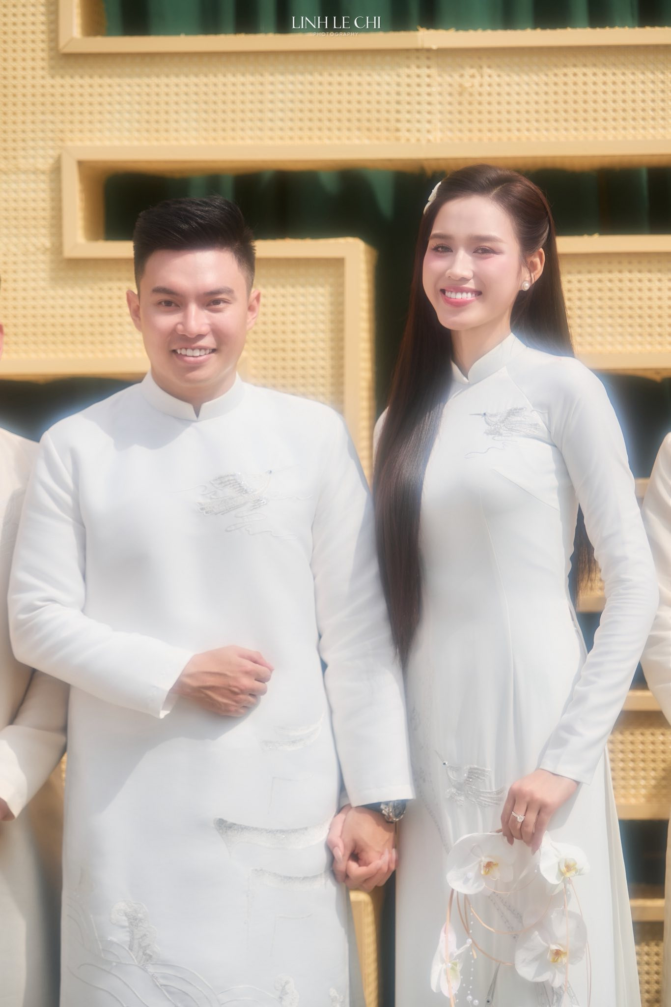 can-canh-rap-cuoi-rong-1000-m2-dung-truoc-1-tuan-cua-hoa-hau-do-ha-va-ong-xa-dai-gia-49457e435dc24b10a36d98bd400b1710-585