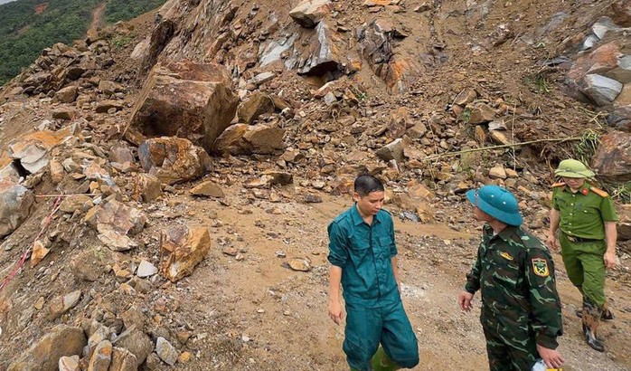 nam-1-17593654283281246777573 Xe bán tải do quản đốc thủy điện điều khiển chở 2 người bị mất tích bí ẩn - Ảnh 3.